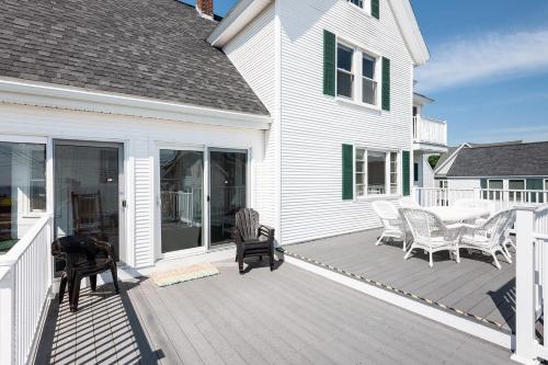 Main House at One Long Beach Main House at One Long Beach