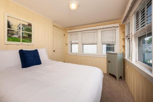 Main House at One Long Beach Main House at One Long Beach