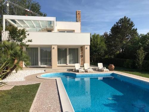 Beautiful Modern Villa In Isola Albarella - Accommodation