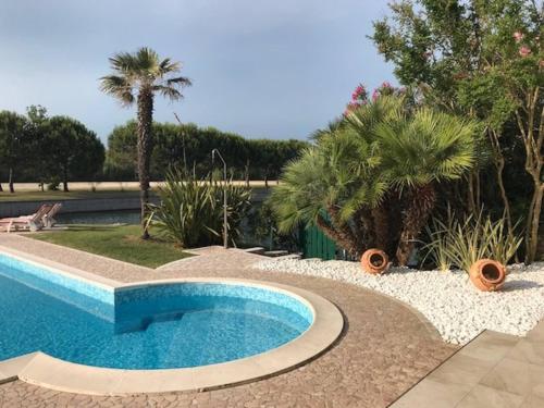 Beautiful Modern Villa In Isola Albarella