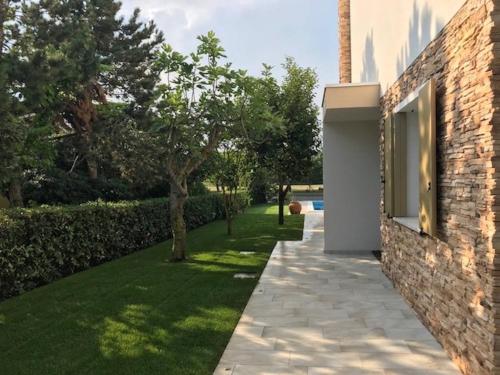 Beautiful Modern Villa In Isola Albarella