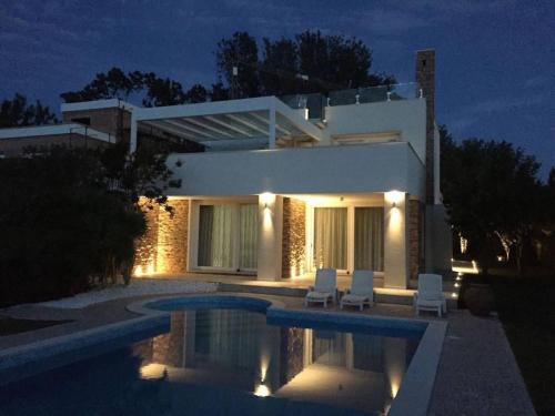 Beautiful Modern Villa In Isola Albarella