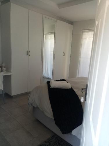 Lior-Gil accommodation-, Kempton Park