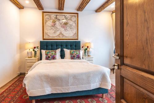Nikolas Haus Premium Historic Center Stay & Free Parking 3
