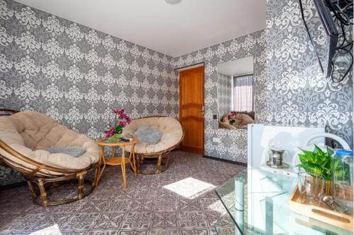 Medovaya Hotel - image 10