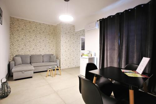 GK Athens - image 22