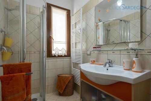 Alghero Villa Marlena with pool for exclusive use for 10 people