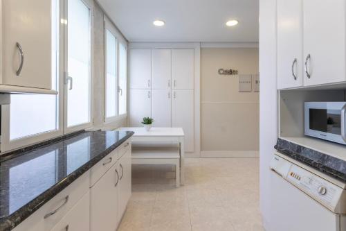Akomodat En Apartamento En El Centro De Bilbao Con Parking - Bilbao