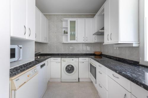 AkomodaT en apartamento en el centro de Bilbao con parking, Бильбао (фото 11)