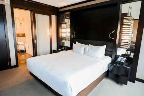 StripViewSuites at Vdara, Las Vegas (photo 4)