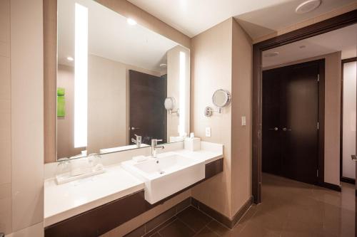 StripViewSuites at Vdara, Las Vegas (photo 11)