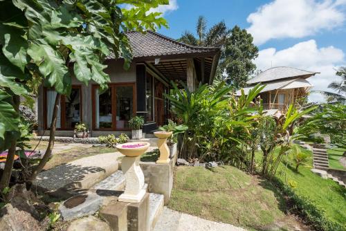 Ubud Cantic House