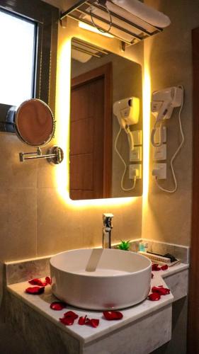 Bathroom, سيتيز إن للشقق الفندقيه in Al Majid