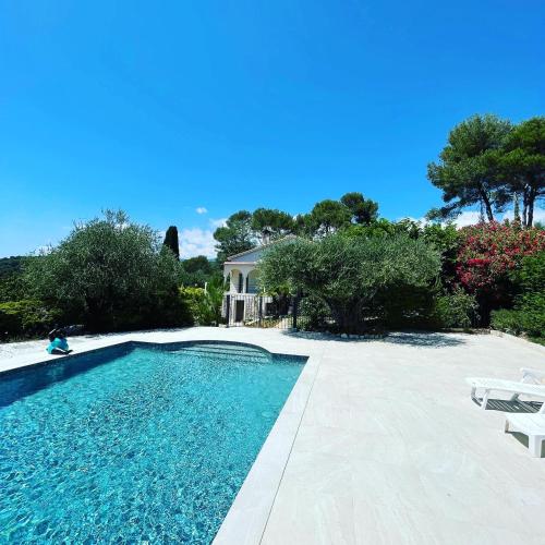 Villa La Carpenée - Apartment - Roquefort-les-Pins