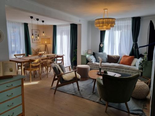 Chalet Antoine serviced Apartments by Mirabeau, Zermatt