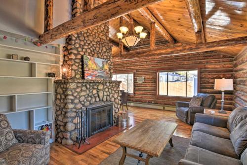Downtown Buena Vista Cabin with Patio and Grill!