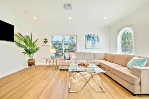 Blue Skies in Newport Beach Városközpont