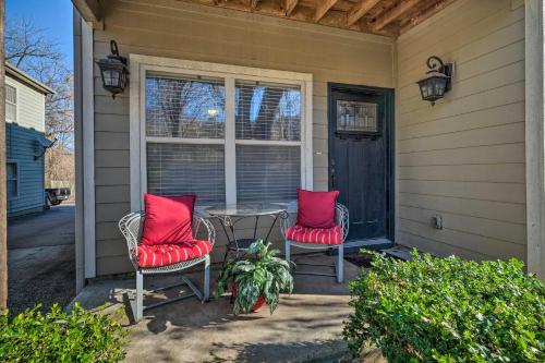 Fayetteville Apt by Univ of Arkansas Campus! in 費耶特維爾