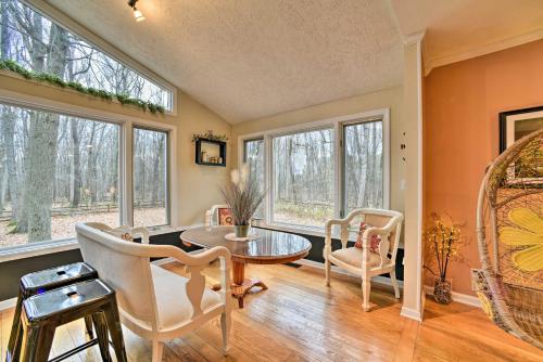 Home on 10 Acres Perfect for MSU Football Weekend in Okemos