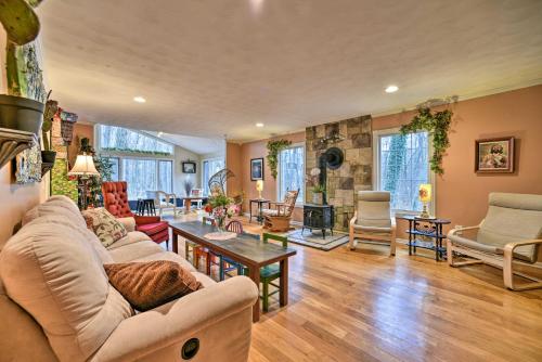 Home on 10 Acres Perfect for MSU Football Weekend in Okemos