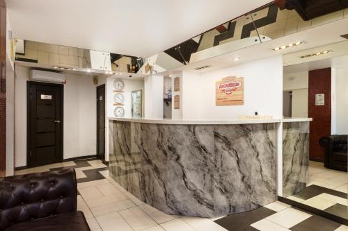 Discovery Hotel - image 7