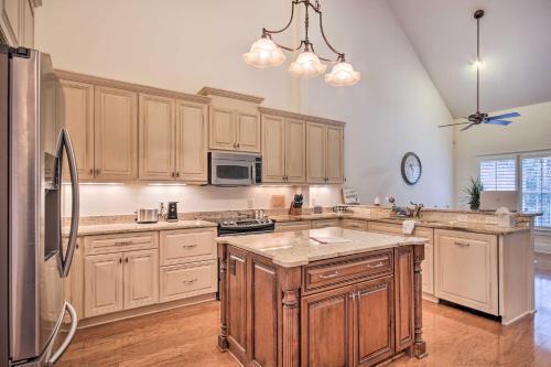 Upscale Home with Poker Room Less Than 1 Mi to Golf! in Aiken, USA