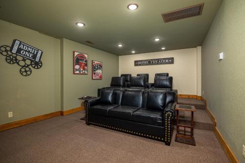 Splashing Bear Lodge chalet - image 14