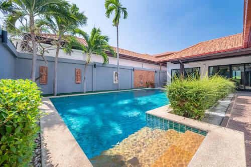 Luxury 3 bhk villa 200m from the beach Pattaya