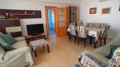 Los Angeles Denia Los Angeles Denia is perfectly located for both business and leisure guests in Denia. The hotel has everything you need for a comfortable stay. To be found at the hotel are airport transfer, family ro