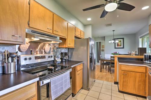 Dayton Home w/ Patio & Fire Pit ~ 6 Mi Dtwn! in Centerville (OH)