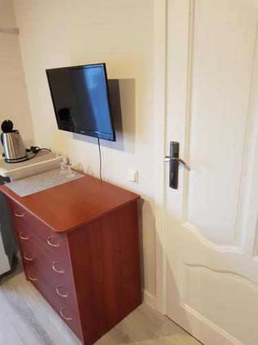 Double Room image 6