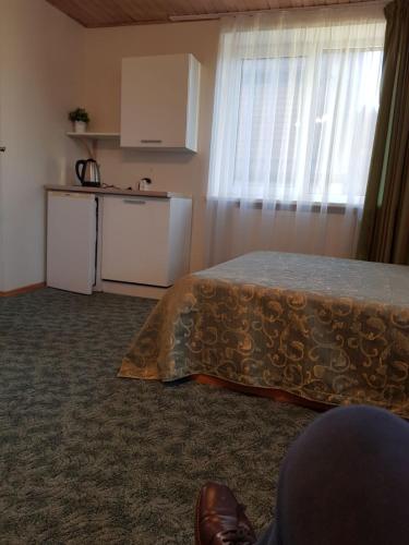 Triple Room with Bathroom image 9
