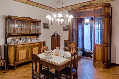 antica bifora rsm photo 2