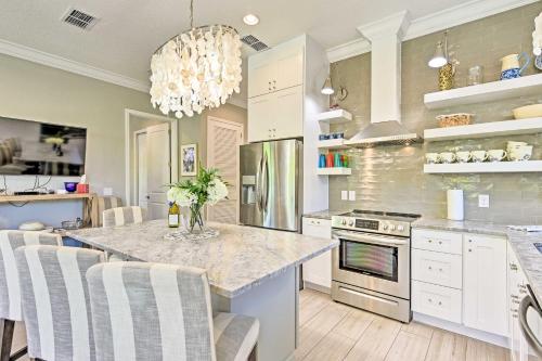 Chic on the Beach Luxe Anna Maria Island Retreat, Holmes Beach (zdjęcie 7)