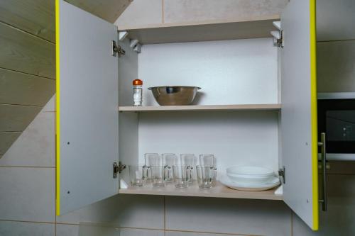One-Bedroom Apartment image 10