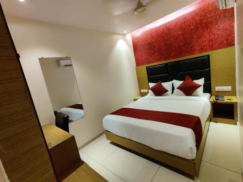 Hotel Hindustan Residency Thane