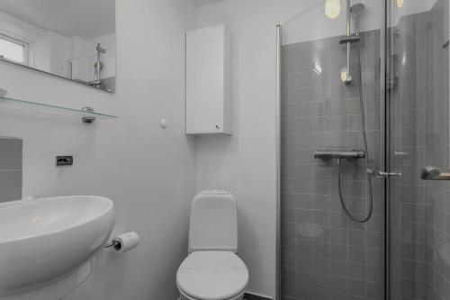 Standard Apartment image 6