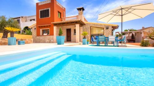  3 bedrooms villa with sea view private pool and enclosed garden at Llucmajor 1 km away from the beach, Pension in Llucmajor