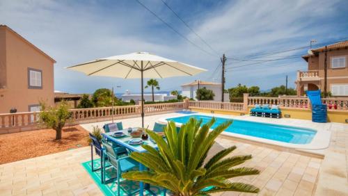 3 bedrooms villa with sea view private pool and enclosed garden at Llucmajor 1 km away from the beach