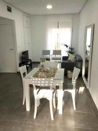  Bright apartment in Cordoba with balcony and parking in Córdoba