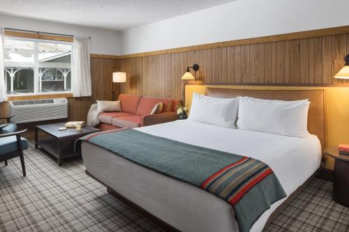 The Virginian Lodge - image 7