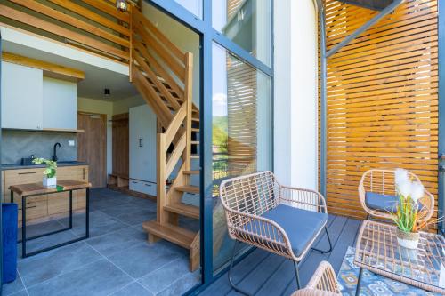 チャチク Aparthotel Pod Stokiem z sauna i jacuzzi - szczyrkapartamenty 3つ星 ホテル プール