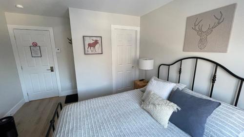 Queen Room image 3