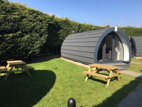 Low Greenlands Holiday Park - Luxury House & Luxury Glamping Pods