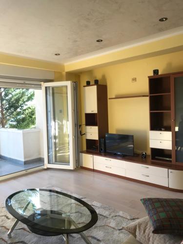 Mum's Apartment - image 4