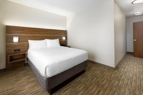 Holiday Inn Express & Suites Oakhurst-Yosemite Park Area, an IHG Hotel