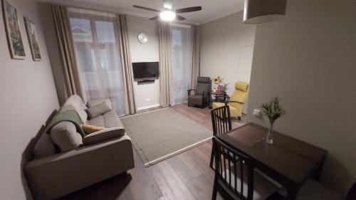 Old Town Charming 1BR