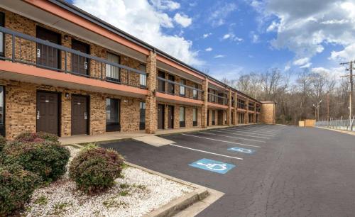 Southern Inn and Suites 1