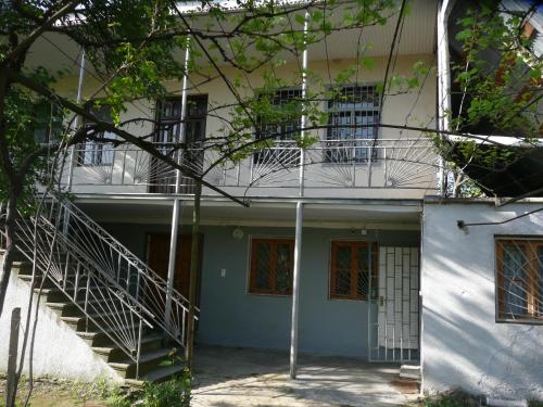 Gvirilas Sakhli Guest House in Khashuri
