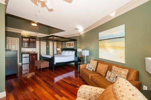 Beach Pointe 301 by Destin Getaways - image 6
